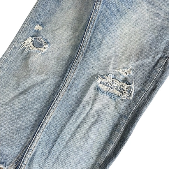 Old Navy Light Wash Slouchy Straight Ripped Jeans Girls Size 7 - Picture 2 of 7